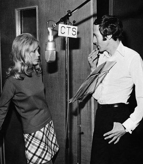 YOU-ONLY-LIVE-TWICE-NANCY-SINATRA-1-FOTOR.jpg