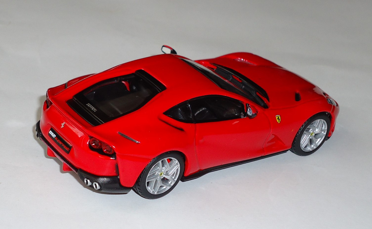 Ferrari-812 Superfast (2017)1