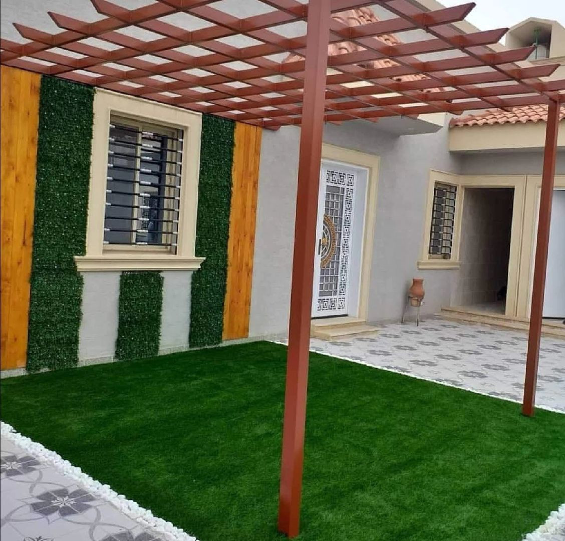 برجولة مع إضاءة ناعمة