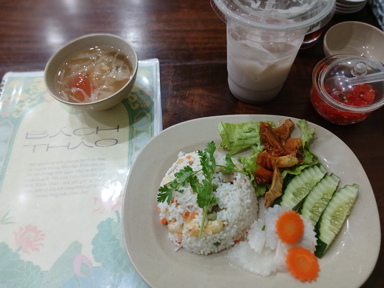 [Image: LVEG-NASI-LOTUS-ZADEN-RODE-BONNEN-MELK260223.jpg]