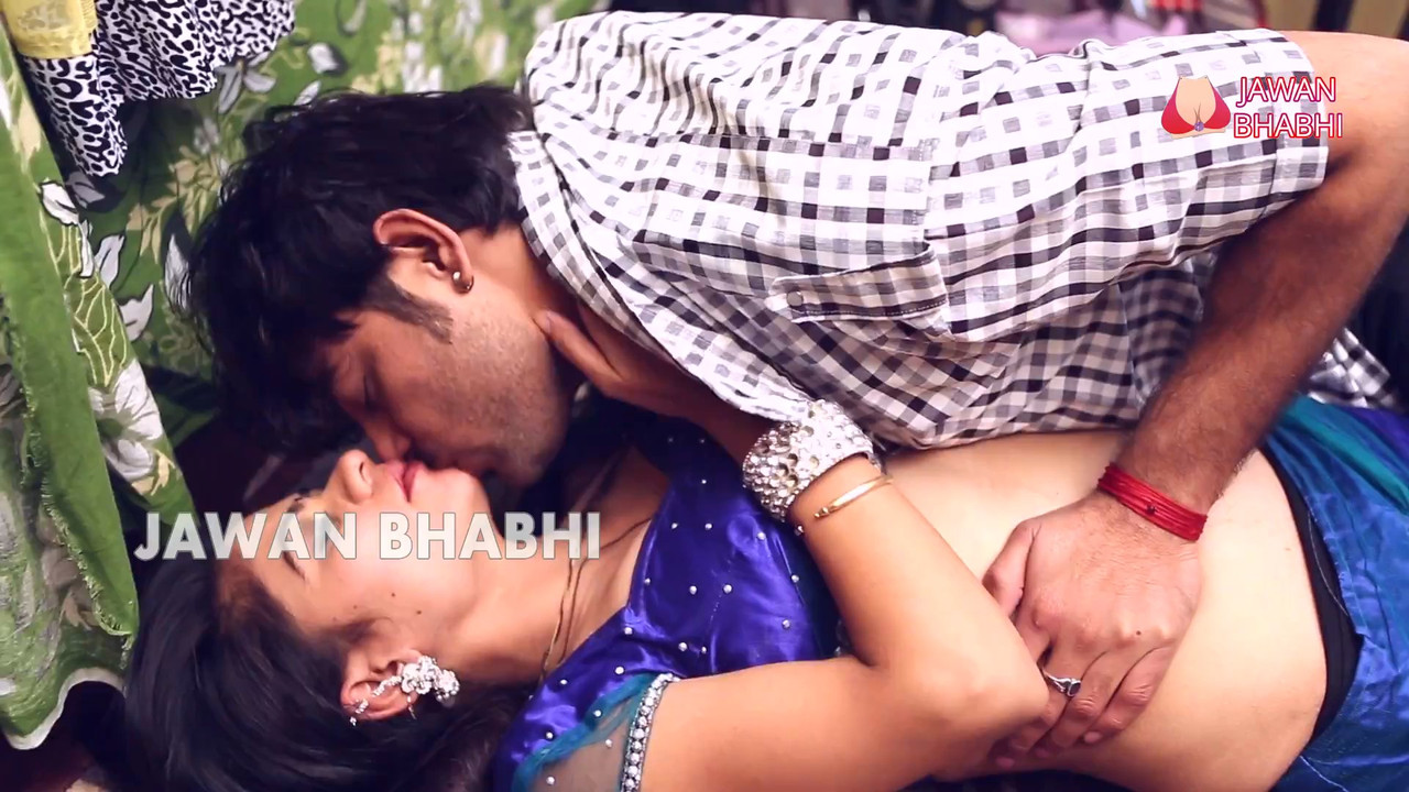 Garam Bhabhi Ki Bra Utari Tailor Ne.mp4_snapshot_05.41_[2021.09.25_15.53.01]