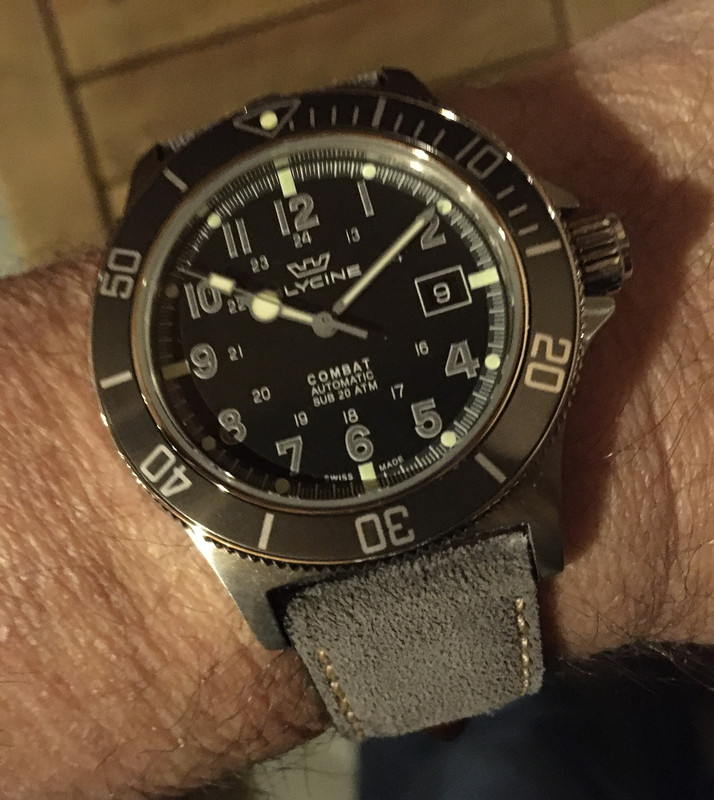 11715542-99A6-456C-8C61-D8D117EB932F