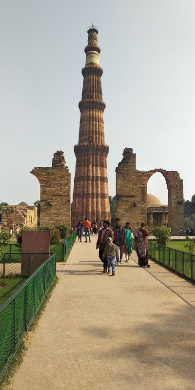 Qutub Minar Area