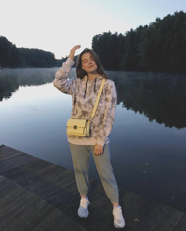 AF237888-B2B6-4C18-9F6F-1772C7F0D3E3