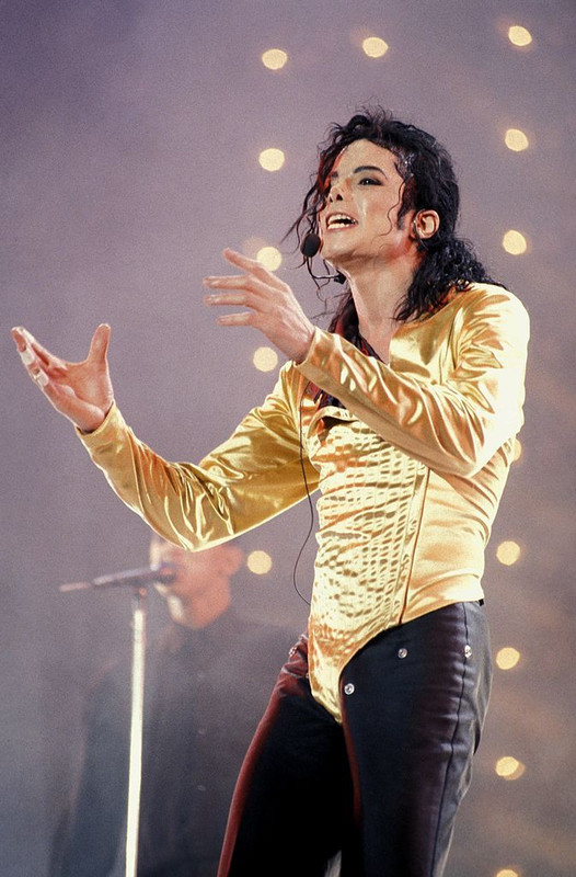 Archive-Entertainment-On-Wire-Image-Michael-Jackson-Photos-and-Premium-High-Res-Pictures.jpg