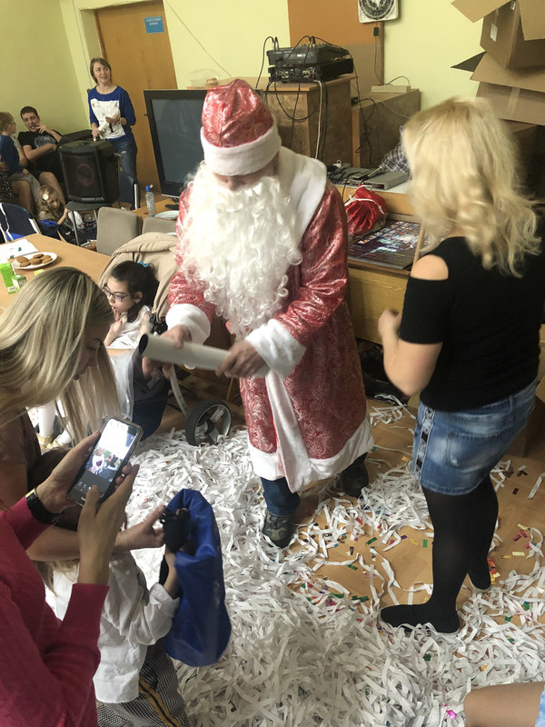 5D71C9A0-997B-4E4C-AB10-7135E70EBA6A