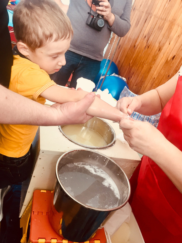 2166C64C-64FB-4814-AA9C-3042763BE904