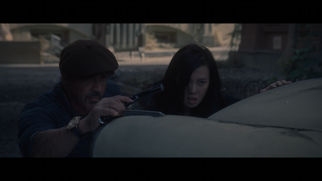The.Expendables.2.2012.2160p.UHD.BDRemux.TrueHD.Atmos.HDR.DoVi.Hybrid.P8.by.DVT.mkv_snapshot_00.56.2