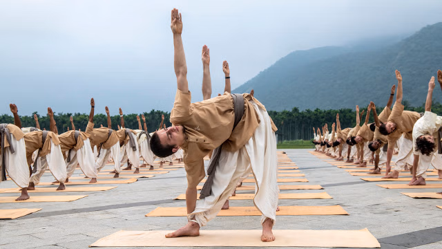 The advantages of Shakti yoga