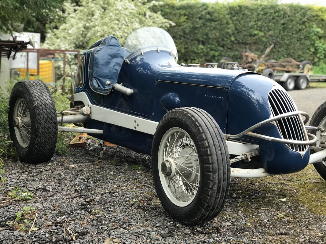 EA2D39D7-2209-40A7-A55B-DB0A8ECC493C