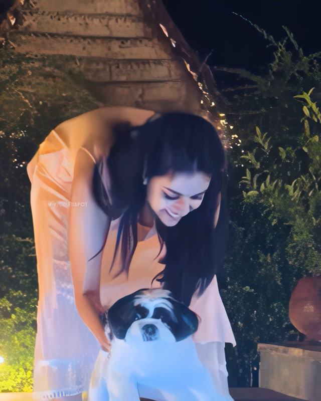 Keerthi Suresh Boobs slip.mp4_snapshot_00.02.714