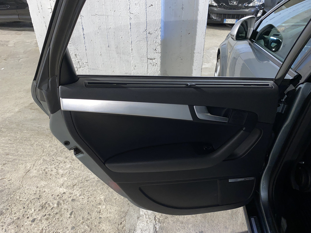 09E374F7-C97D-4CCD-9F65-8904784D46FD