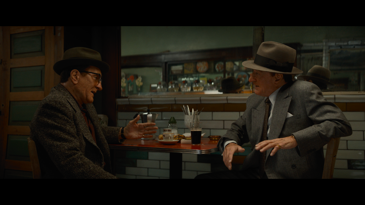 mpv shot The Alto Knights 2025 2160p UHD BDRemux 2160p HDR10 DV HEVC Нечипорук 00 23 04 0004