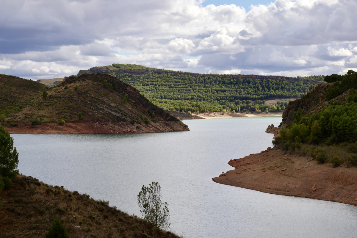 15F90B62-46EF-4F88-BBC8-012439250154