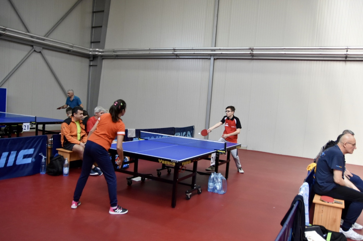 D0B3AE8F-30B9-40CD-88A5-103867287D1C