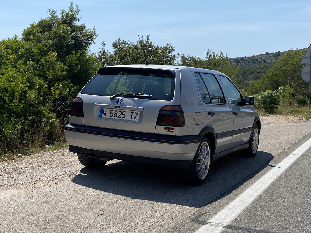 CDA3E233-D1C9-4109-9D55-6E3639B66E5E