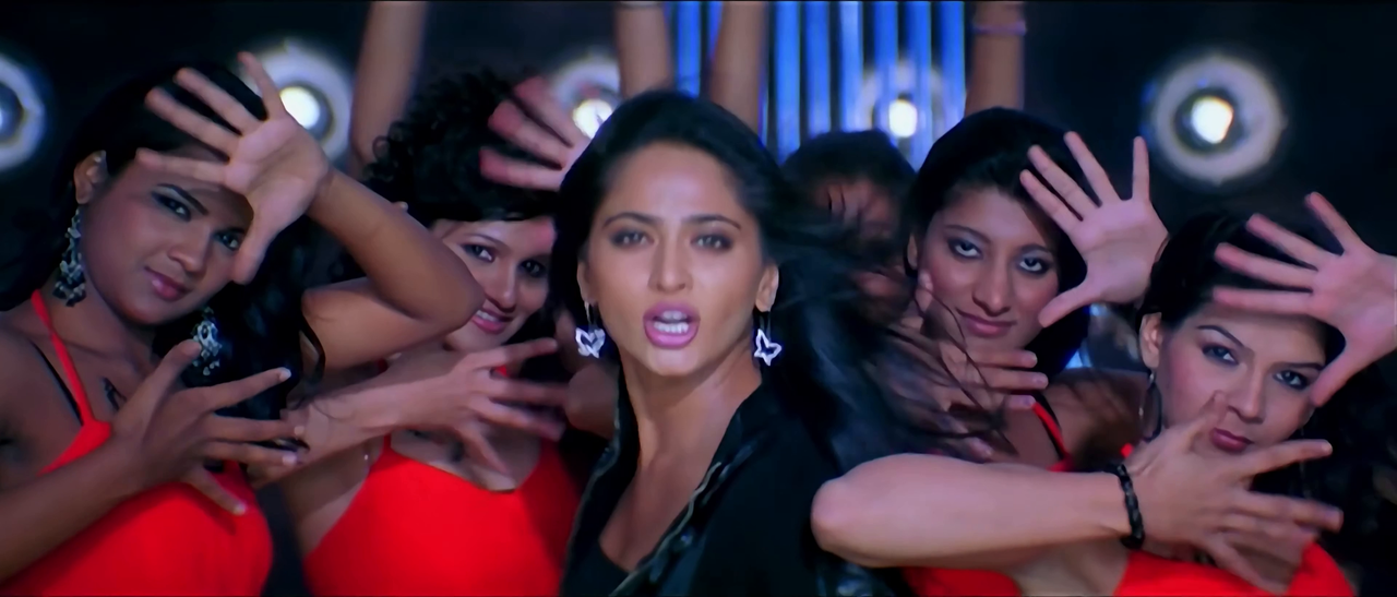 Anushka Shetty Title 4K Song from Okka Magadu2025-04-24 18-14-48-688-101