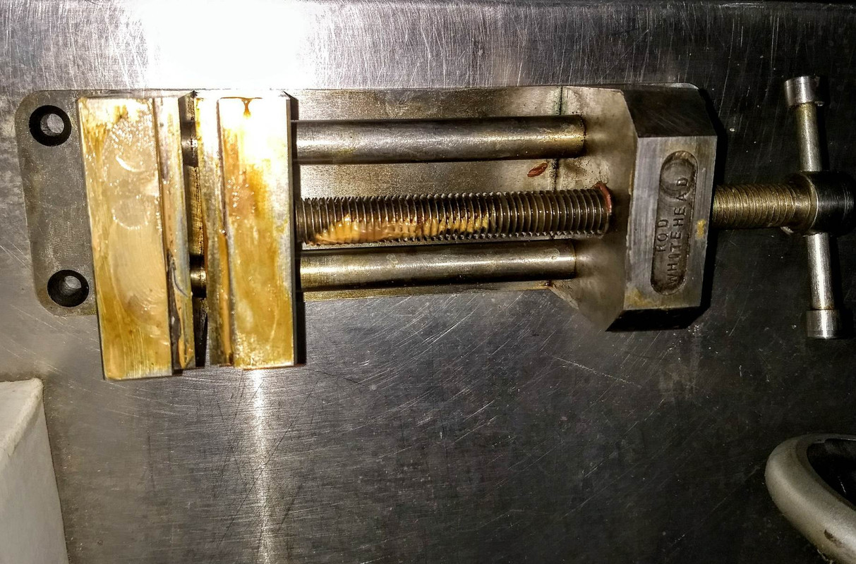 Rod_s_Vise_3.jpg