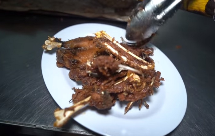 Sajian kuliner di Bebek Goreng H. Slamet.