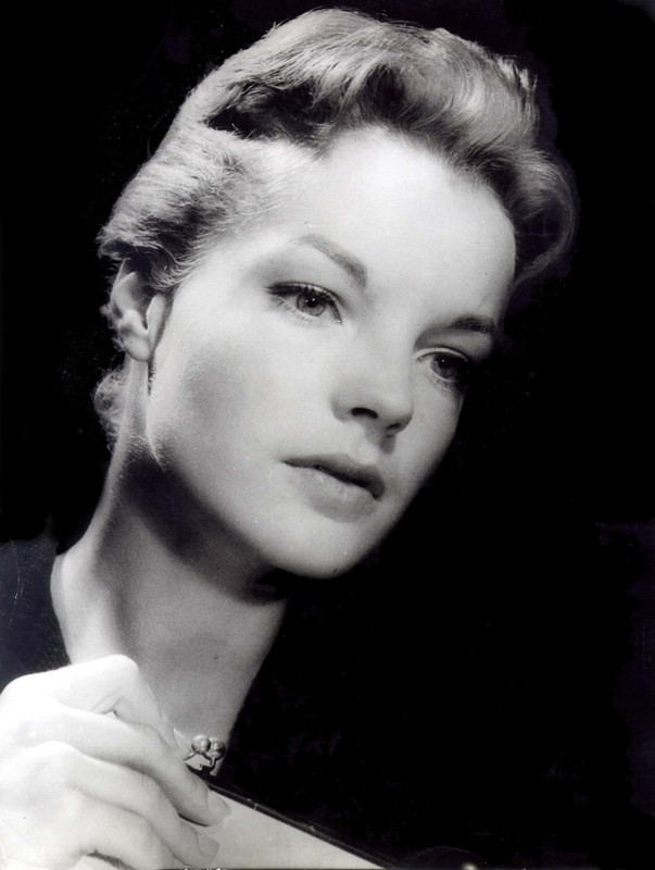 romy_schneider_ju18