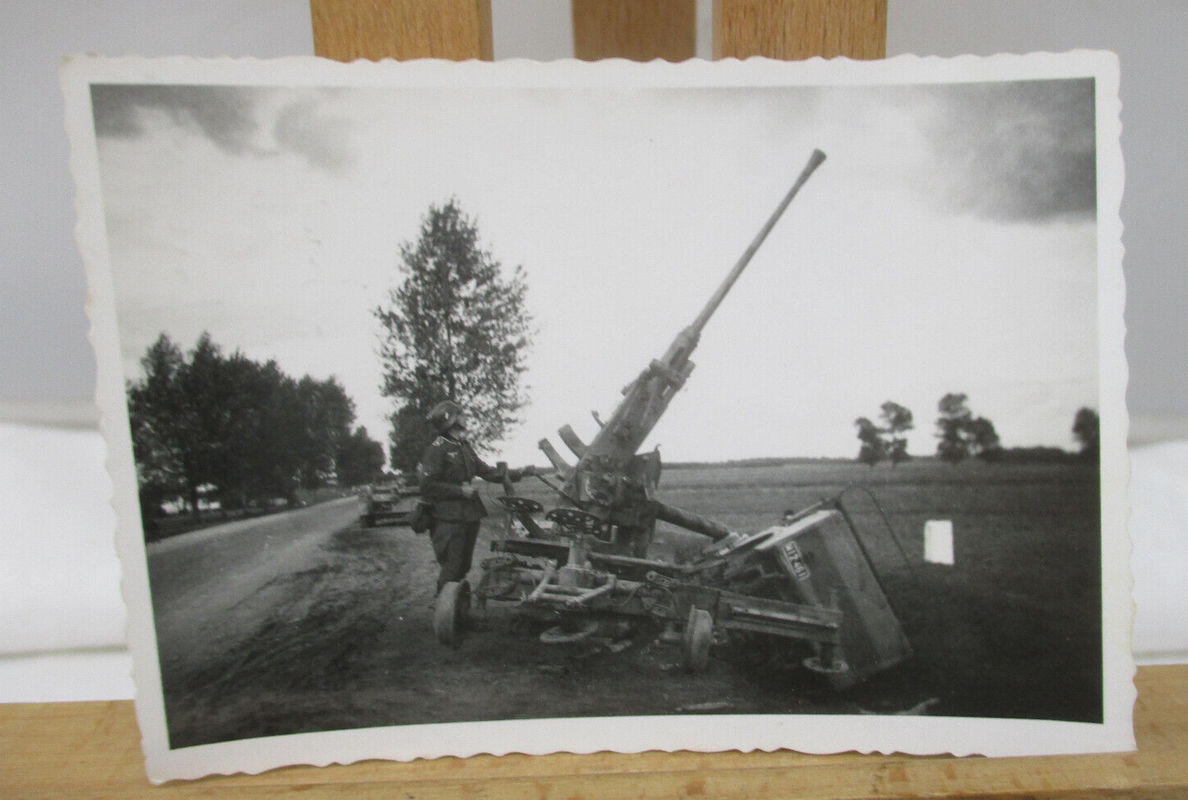 Polnisches Flakgeschütz in Polen – eingenommen deutsche Soldaten