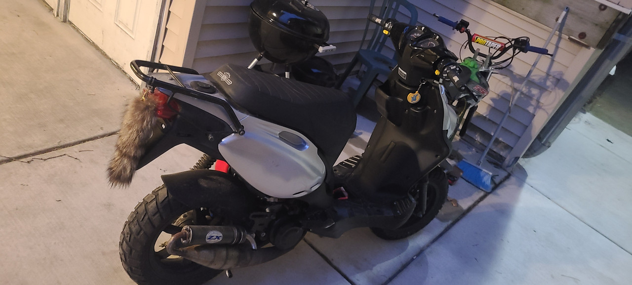 は Roughhouse 50 W/ Intake & Exhaust | 49ccScoot.com Scooter Forums