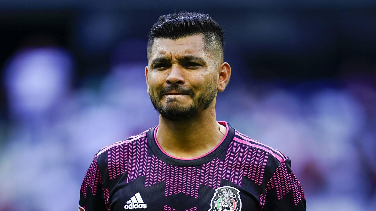 La afición desea que Tecatito Corona regrese a Rayados