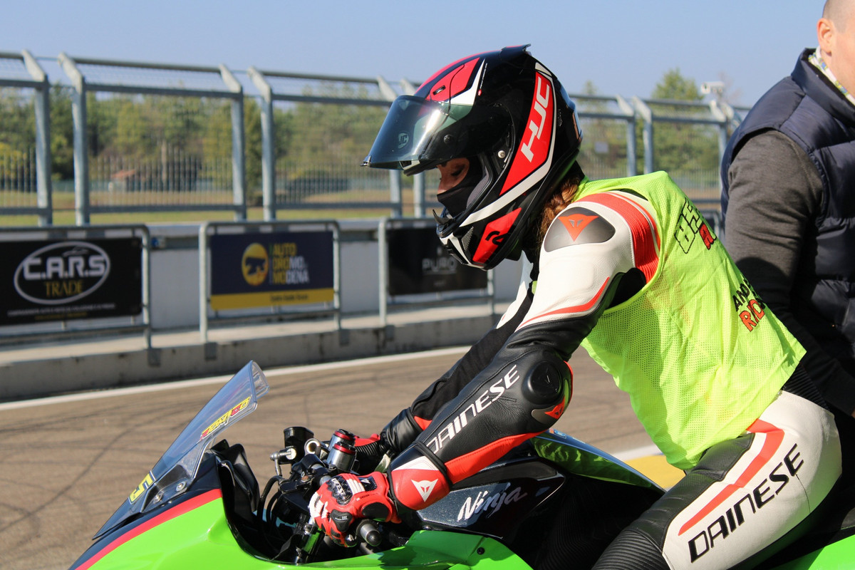 6A77E5A7-ABEB-464D-9703-E2785196BAA7