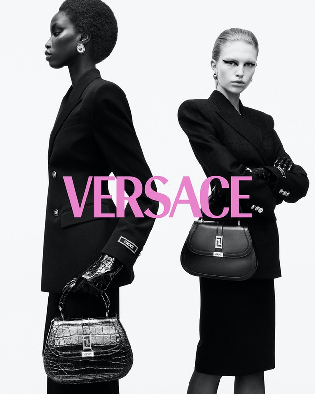 Versace, la campagna Autunno/Inverno 2023 