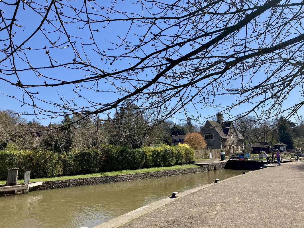 D5B733C9-8293-482F-BEC9-7924DDEC0853