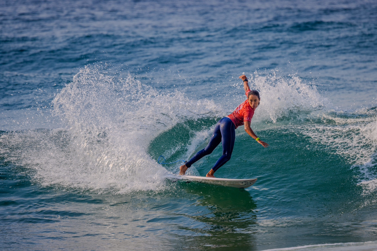 SURFING402Vahine Fierro of France_july8