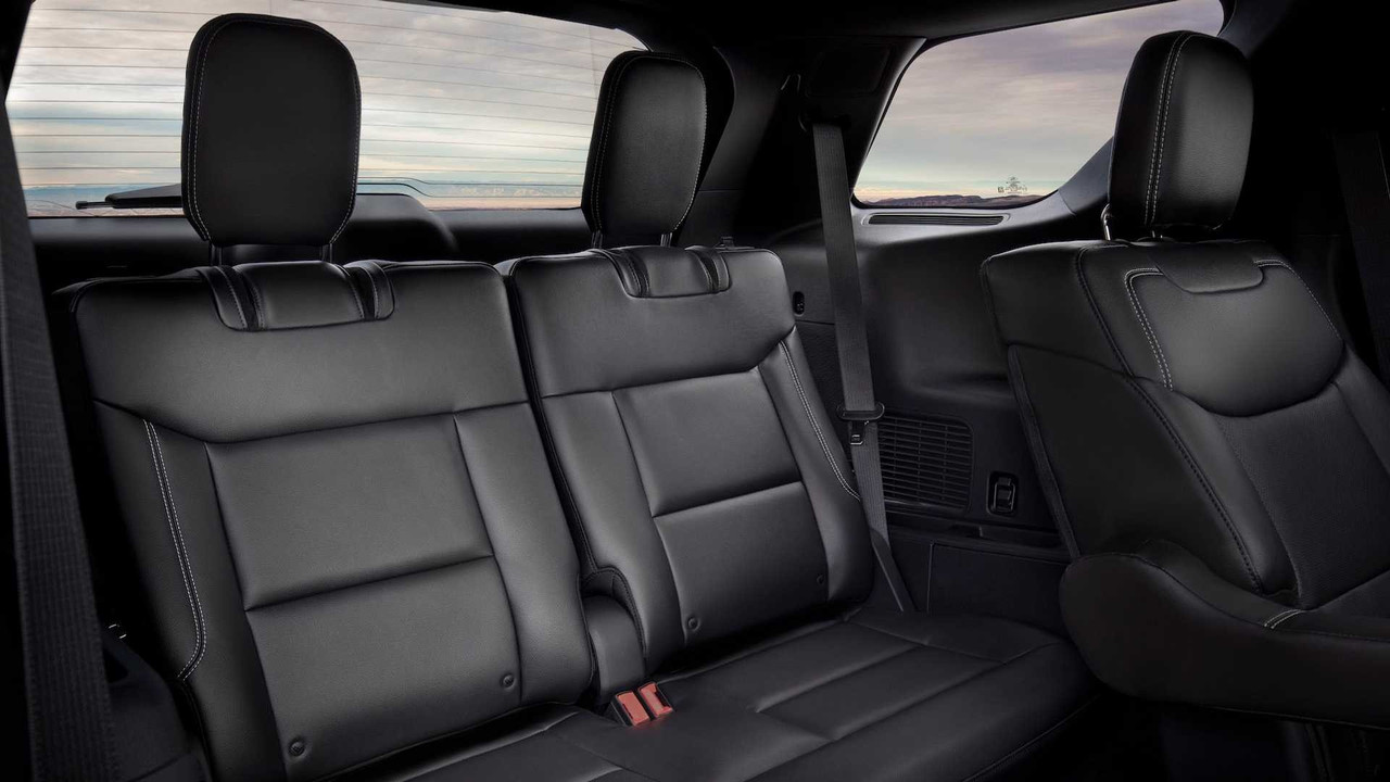 2020 Ford Explorer (17)