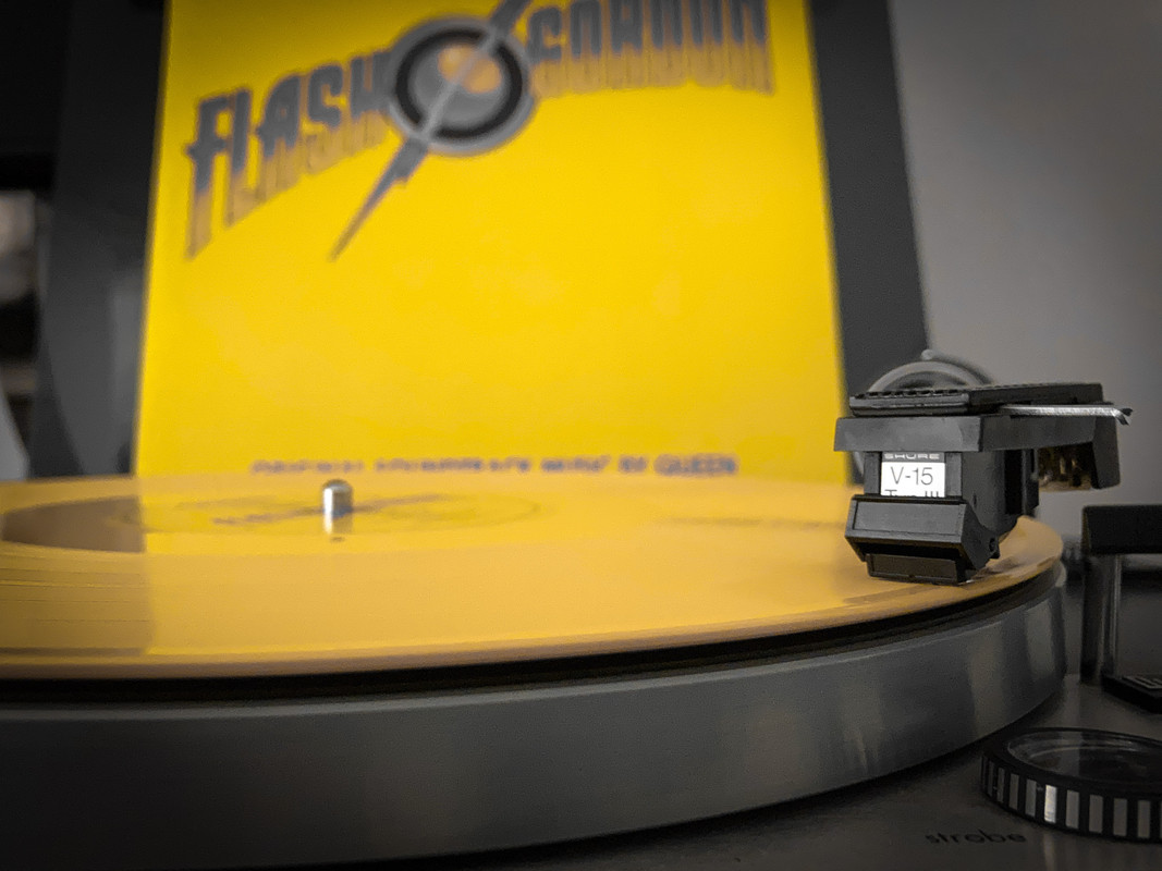 Dual 1229 - Shure V-15 III - Queen (5 von 7)