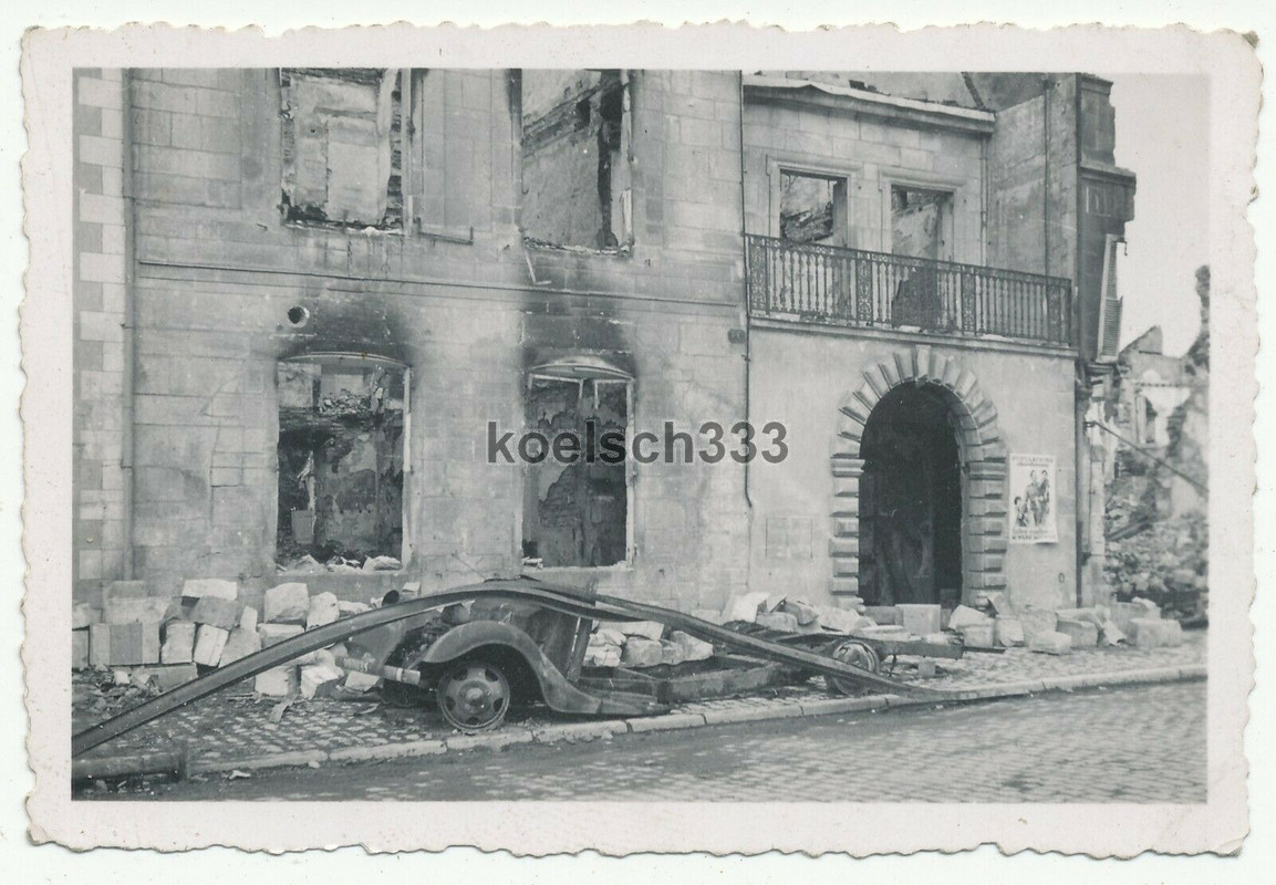 Foto Häuser Ruinen in Chatillon Frankreich Wehrmacht Westfeldzug Zerstörungen2