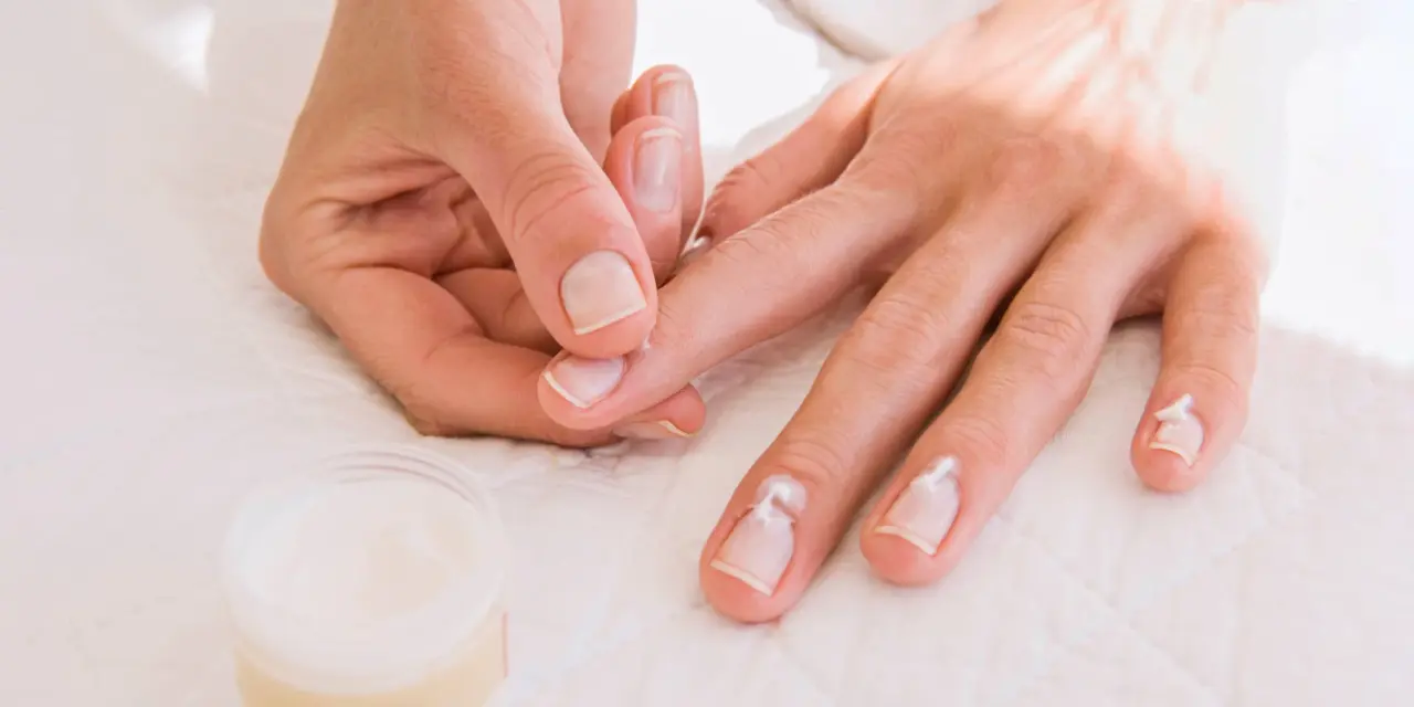 Beauty Hacks How To Grow Your Nails Overnight With Vaseline