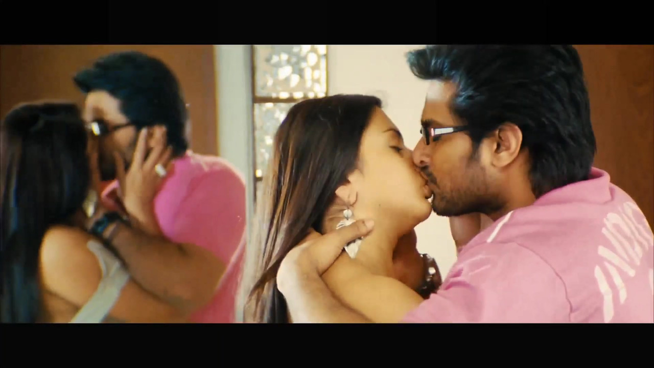 namitha smooch 40