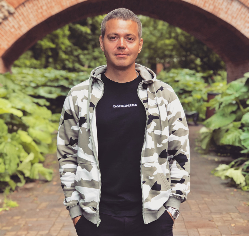 CE47A61D-8399-46B5-B1A7-BA426C40C147