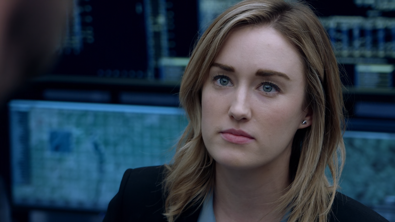 Blindspot.S02E19.Regard.a.Mere.Mad.Rager.1080p.10bit.BluRay.AAC5.1.HEVC-Vyndros.mkv_snapshot_17.41_[