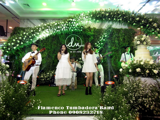 Ban-Nhac-Flamenco-Tumbadora-Nha-hang-Tiec-Cuoi-Thanh-Tung-Binh-D