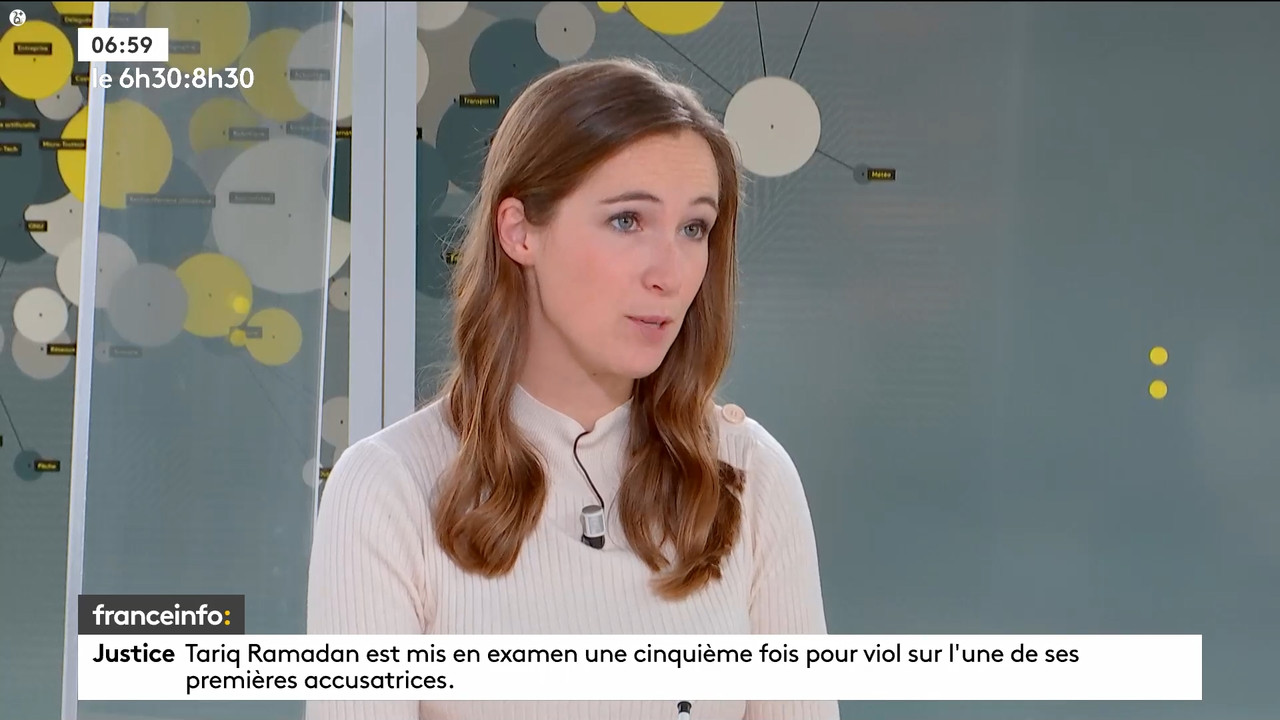 10.23 - 05.29.00 - 9h30. Entre JT, chroniques, invités et revues de p....ts_snapshot_00.37.00.454