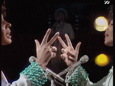 shirley-bassey.gif