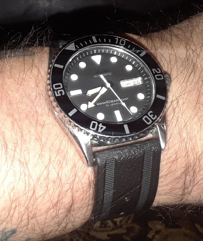 My first Seiko diver SKX031 strap/bracelet and movement My first Seiko diver SKX031 strap/bracelet and movement