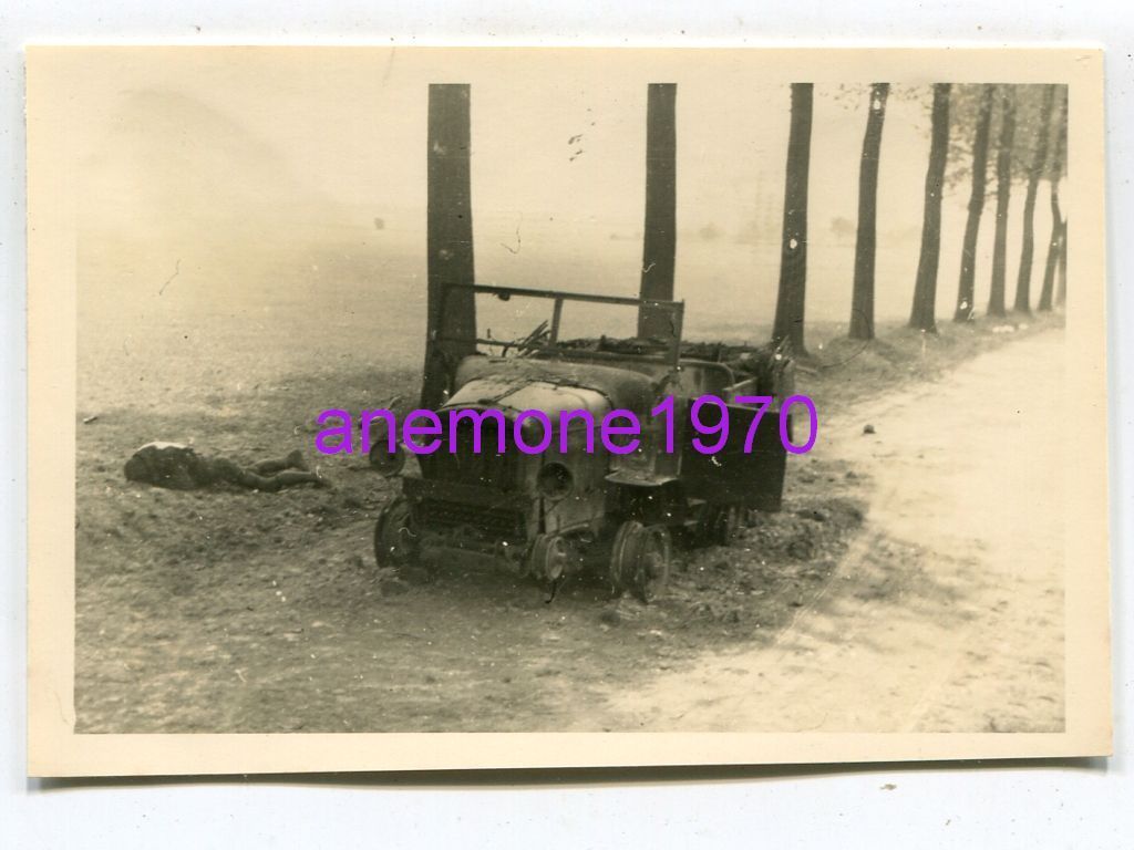 Foto, Wehrmacht, zerstörte Halbkette, Sdkfz der 
