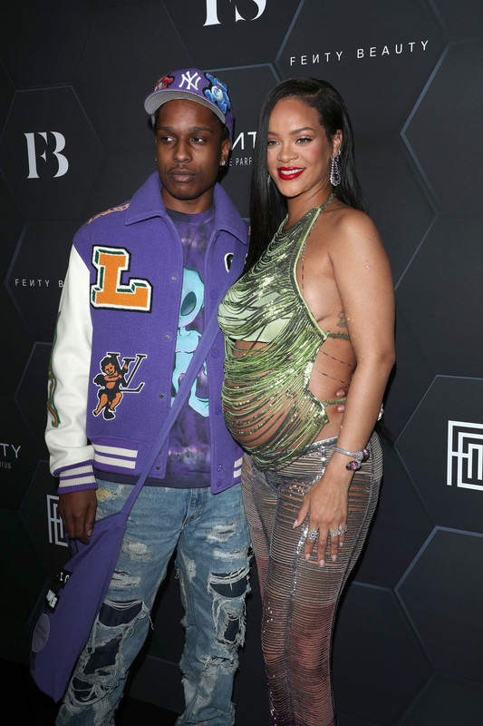 pregnant-rihanna-at-fenty-beauty-fenty-skin-celebration-at-goya-studios-in-hollywood-02-11-2022-1