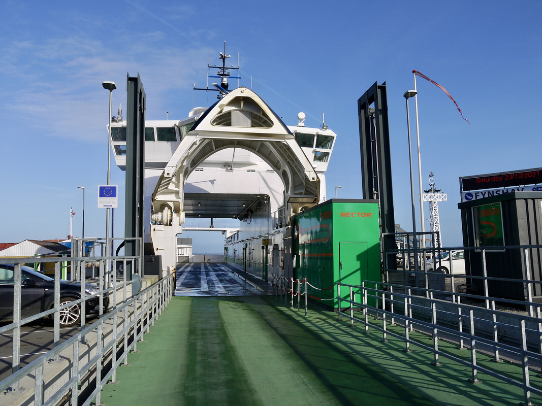 2FDFEC40-C3FA-4E43-80CA-345EA02EEE23_1_201_a