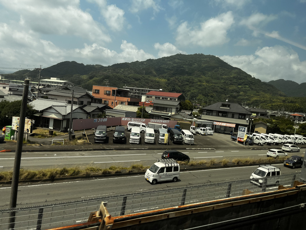 D86E6088-C344-48EB-A1BF-1F5A12C5A106