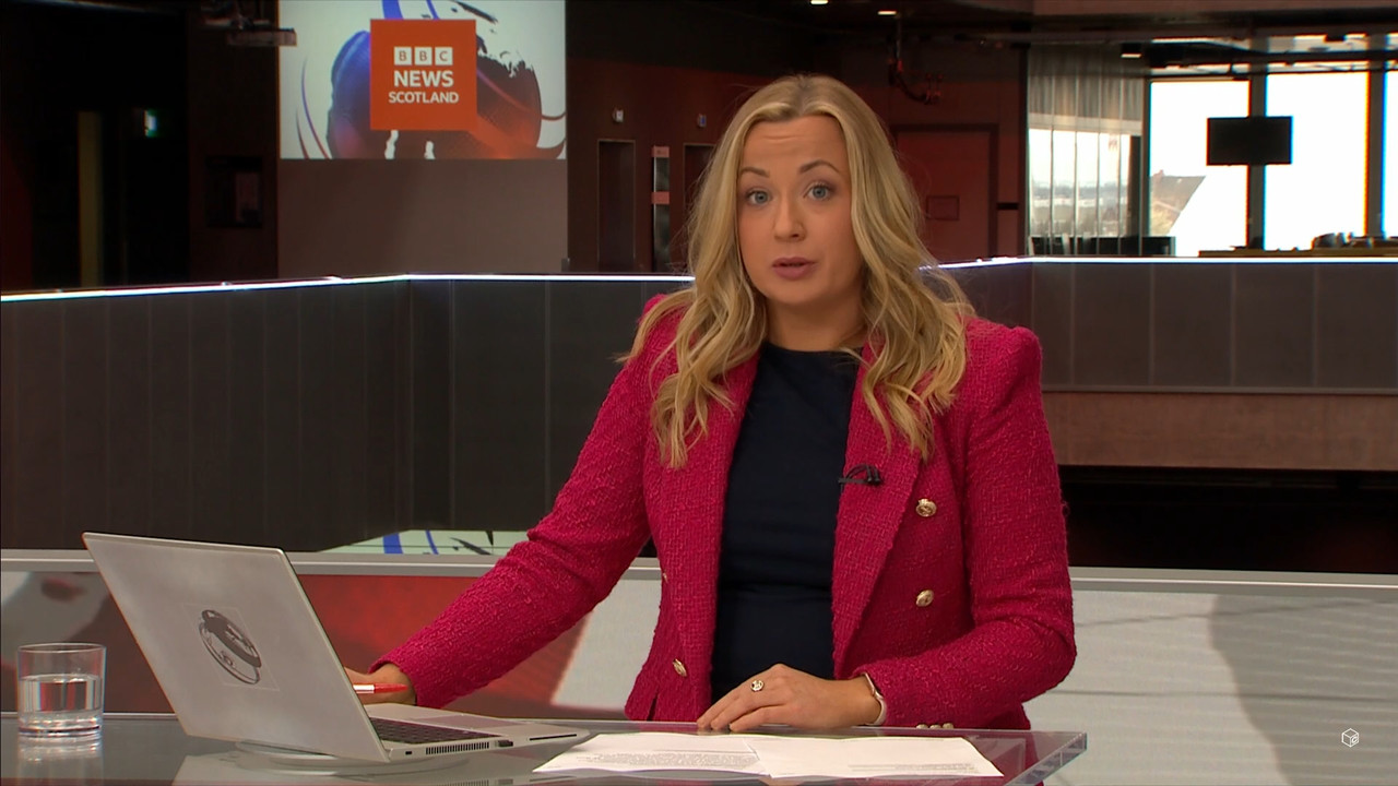 04.09 - 17.50.01 - BBC London News. The latest stories from the BBC L....ts_snapshot_07.18.954
