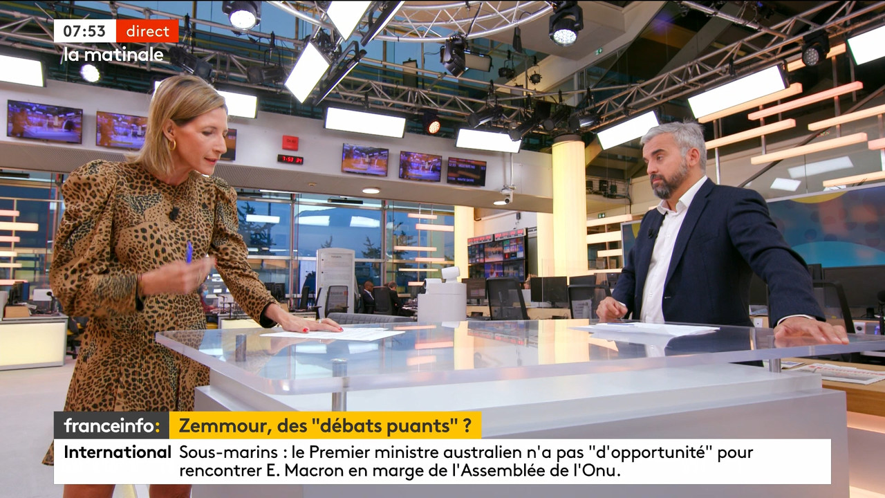 09.21 - 05.27.00 - La matinale. Tous les matins, réveillez-vous avec ..._001.ts_snapshot_25.50.338