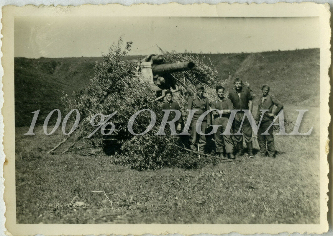 Panzer Haubitze Hummel Geschütz Russland 1944 Stellung Panzer