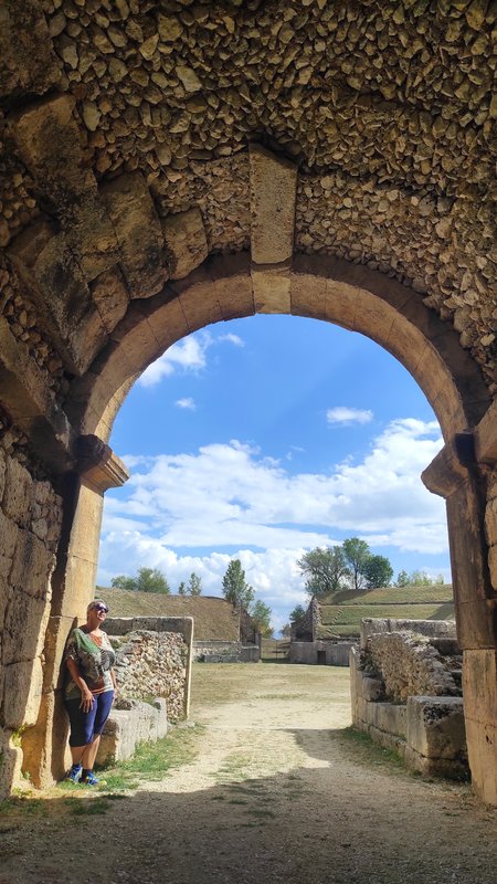 YACIMIENTO ARQUEOLOGICO DE ALBA FUCENS-15-9-2023 - Italia y sus pueblos-2018/2019/2023 (13)